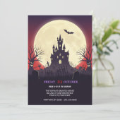 Haunted Castle Halloween Fête Invitation (Debout devant)