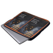 Haunted Squirrel Peak Laptop Sleeve (Voorkant onderkant)