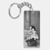 Haunting Vintage Sibling Portrait  Sleutelhanger (Voorkant Links)