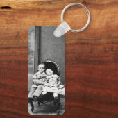 Haunting Vintage Sibling Portrait  Sleutelhanger (Achterkant)