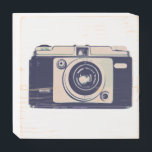 Hauteur Caméra Vintage Pop Art Cool<br><div class="desc">L'art vectoriel indie. Une caméra kitsch vintage rétro que vous pouvez vous recolorer dans l'outil de création Zazzle.</div>