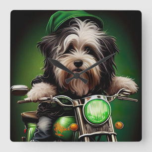 Havanese Dog Driving Bike St. Patrick's Day Vierkante Klok