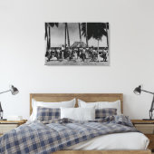 Hawaii - Lijn van Hula Girls Dancing Canvas Afdruk (Insitu (Slaapkamer))