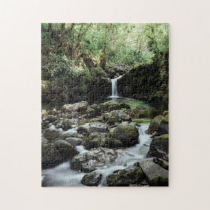 Hawaii, Maui, Een waterval stroomt in Blue Pool Legpuzzel