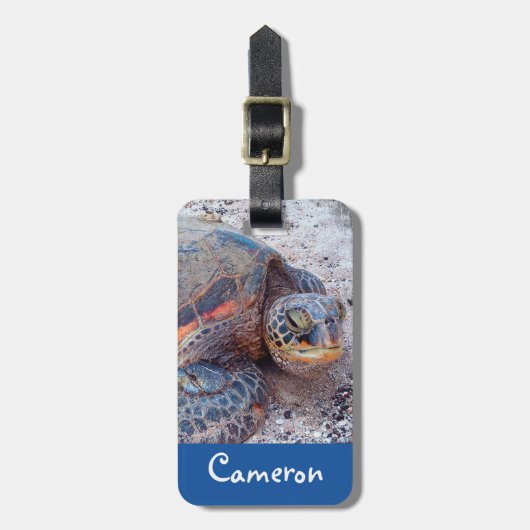 Hawaii Zee Turtle Honu Foto Aangepaste Naam Script Bagagelabel (Voorkant verticaal)
