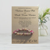 Hawaiian Lei Beach Wedding Invitation (Debout devant)
