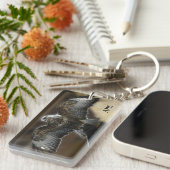 Hawk met Wings Out Wildlife Sanctuary Monogram Sleutelhanger (Voorkant Rechts)