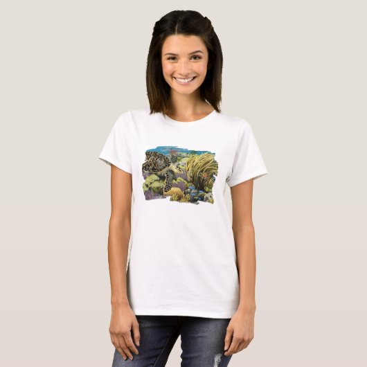 Hawksbill Zee Turtle Over een T-shirt met patchrif (Voorkant volledig)