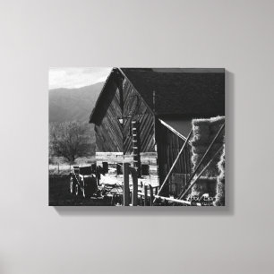 Hay Barn Canvas Afdruk