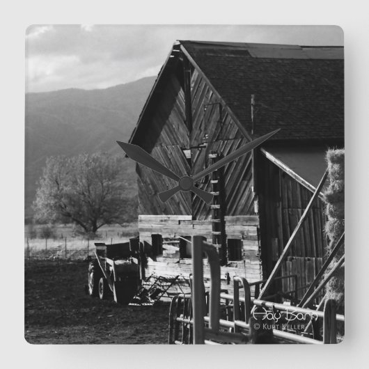 Hay Barn Vierkante Klok (Voorkant)