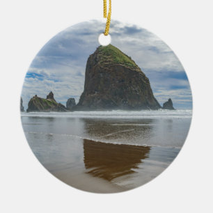 Haystack Rock, Cannon Beach, Oregon Keramisch Ornament