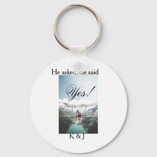He asked she said yes engagement photo name stylis sleutelhanger