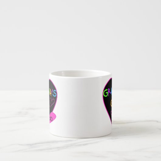 Heart Grandma's Girl T-shirts en Gifts Espresso Kop (Voorkant)