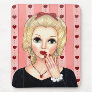 Heart Ketting Girl Blonde Head Vase Luscious Lips Muismat