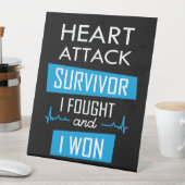 Heart overlevende, ik vocht en won reclamebord met voetstuk (Insitu)