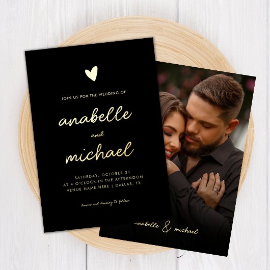 Heart & Romantic Modern Script Photo Weddenschap G Folie Uitnodiging