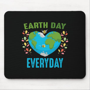 Heart Shaped Earth Day Alledaagse bijen Wereld Env Muismat