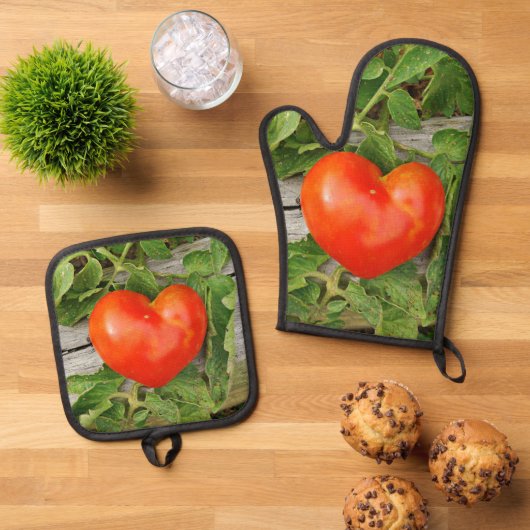 Heart Shaped Tomato Ovenwant & Pannenlap Set (Top down)