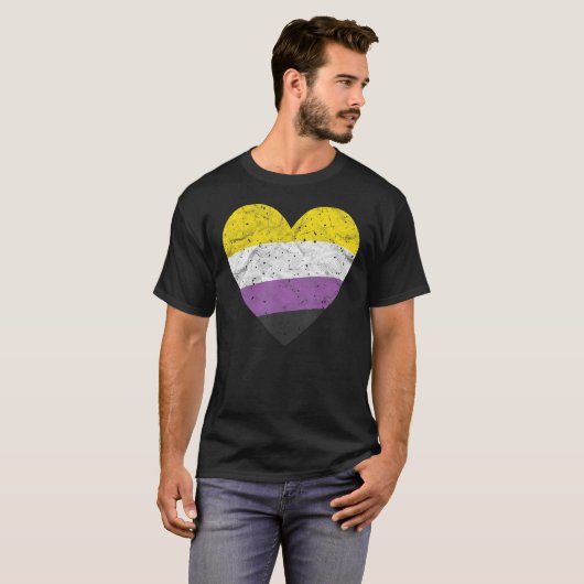 Heart with Non Binary Flag Nonbinary Pride Month T-shirt (Voorkant volledig)