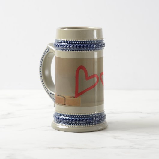Hearts 22 oz Stein Bierpul (Voorkant links)