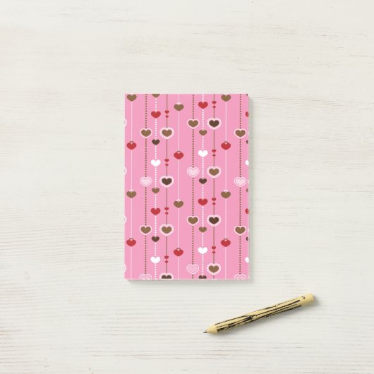 Hearts Pattern 27 Post-it® Notes (Op bureau)