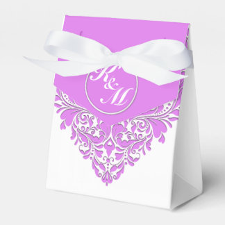 HeartyParty roze en White Damask Heart Bedankdoosjes