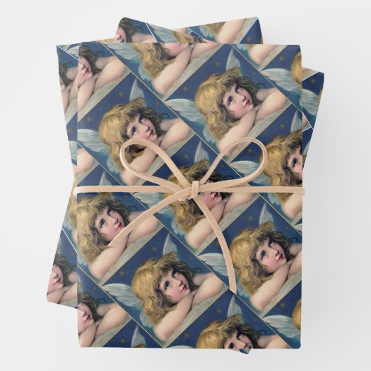 Heavenly angel daydreaming on a cloud in the sky inpakpapier vel (In situ)