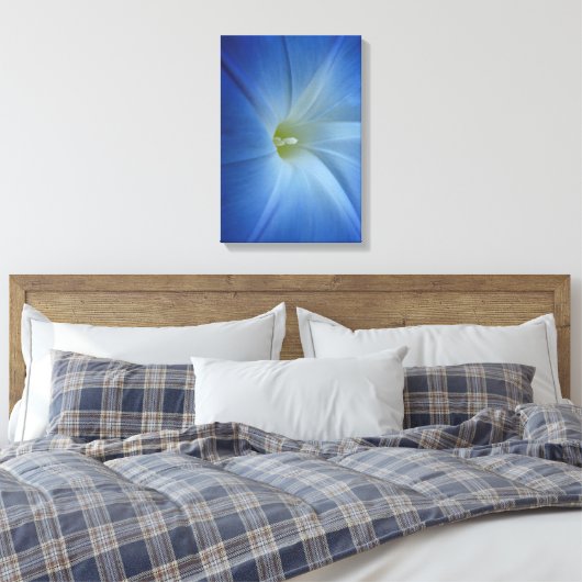 Heavenly Blue Morning Glory Flower Canvas Afdruk (Insitu (Slaapkamer))