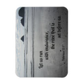 Hebreeuws 12:1 Laten we met duurzaamheid lopen... Magneet (Verticaal)