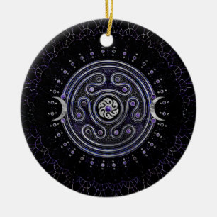 Hecate Wheel Ornament met Amethyst en Silver