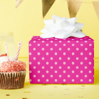 Heet en lichtroze polka stippen cadeaupapier