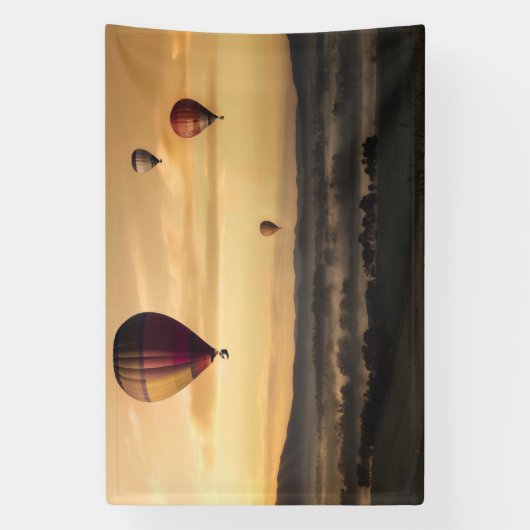 Heet luchtballonnen in Golden Skies Spandoek (Verticaal)