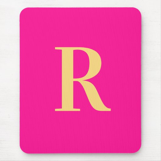 Heet Roze Eenvoudig Modern Monogram Muismat (Voorkant)