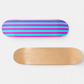 Heet roze en cyaan blauw groen turquoise strepen skateboard (Horizontaal)