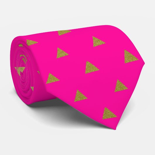 Heet Roze en Gouden Driehoeken Patroon Stropdas (Opgerold)