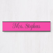 Heet Roze en Zwart Curly Kalligrafie Naam Deurbordje (Voorkant)