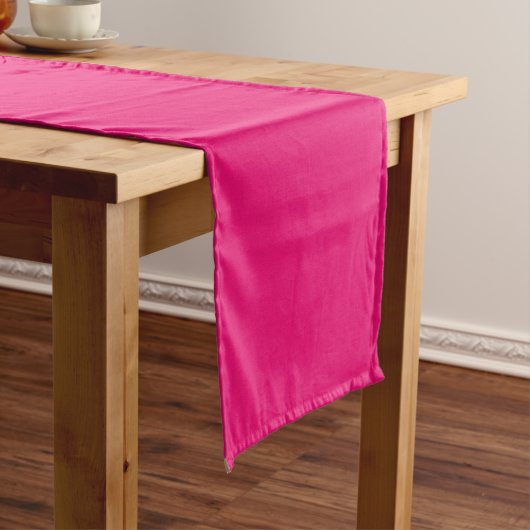 Heet roze fuchsia tafelloper (Voorbeeld)