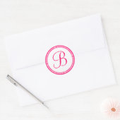 Heet Roze, Monogram B Huwelijksetiket Ronde Sticker (Envelop)