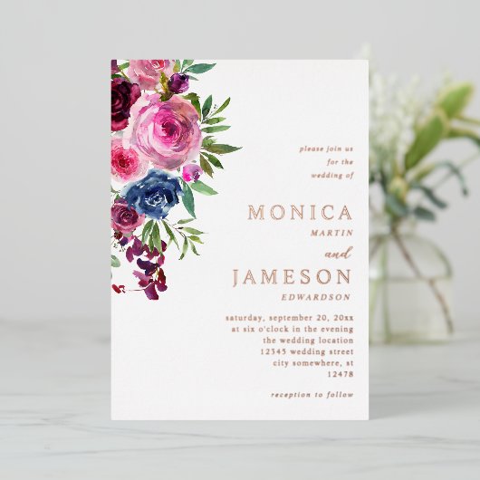 Heet Roze & Navy Blauw Bloemen Bruiloft 3 Folie Uitnodiging (Staand Voorkant)