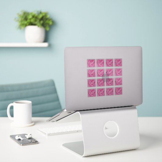 Heet Roze QR Code Laser gesneden Vinyl Sticker (Laptop op bureau)