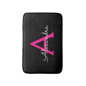 Heet roze zwarte script meisjesnaam monogram badmat (Voorkant Verticaal)