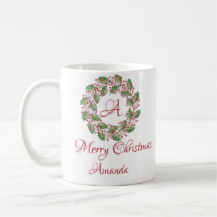 Heilige bladeren en mok voor kerst kerstkoffie
