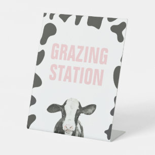 Heilige Koe 1e Verjaardag Grazing Station Voedsel Reclamebord Met Voetstuk