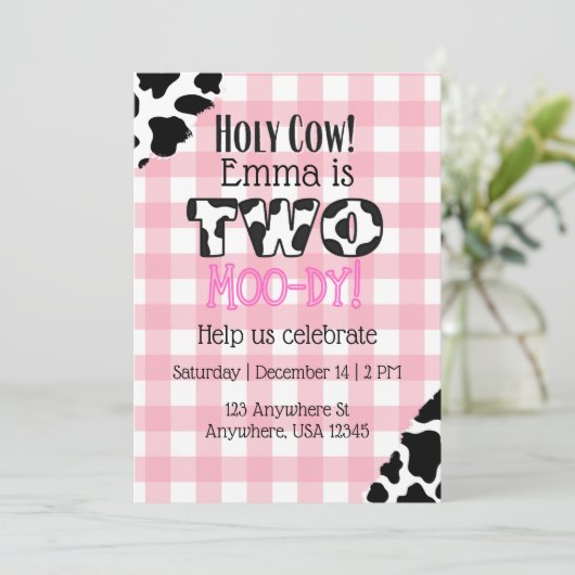 Heilige Koe Twee Moo-dy Birthday Uitnodiging (Staand voorkant)