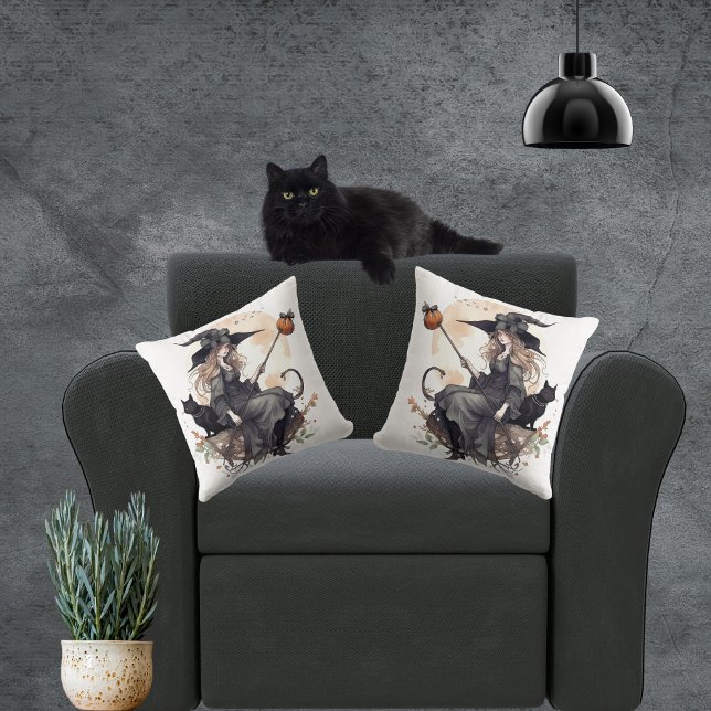 Hek en kat met Harvest Moon en Ravens Kussen (Cute witch with black cat Halloween themed throw pillows. )