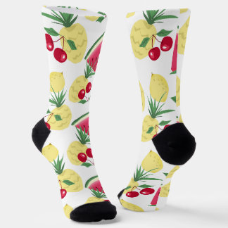 Helder fruit en bessen op wit. sokken