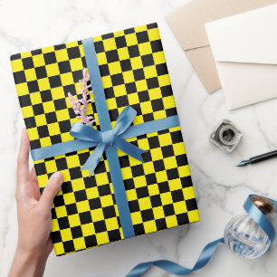 Helder geel met zwart vierkant patroon stijl cadeaupapier