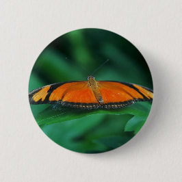 Helder Oranje en zwarte vlinder op leder Ronde Button 5,7 Cm