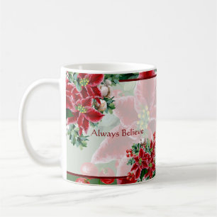 Helder poinsettia's en hulst aangepaste Kerstmis Koffiemok