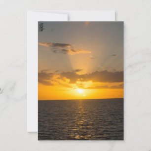 Helder zonsondergang boven de oceaan notitiekaartje
